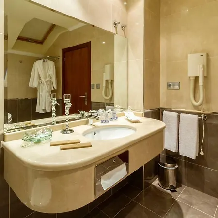 Miravalle Hotel 3*